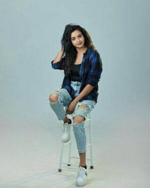 Divya Ganesh Instagram - Sometimes being strong is your only option✨

#divyaganesh