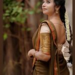 Divya Ganesh Instagram - Scent of summer 🌸 @ivalinmabia @camerasenthil @makeover_by_miga @pavithra_hairstylist @rrajeshananda #divyaganesh