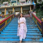 Divya Ganesh Instagram - 🙏 #divyaganesh Batu Caves Temple Malaysia