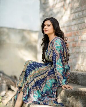 Divya Ganesh Instagram - “Everything changes when you begin to love yourself🦋”.

#divyaganesh
