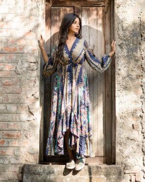 Divya Ganesh Instagram - “Everything changes when you begin to love yourself🦋”.

#divyaganesh