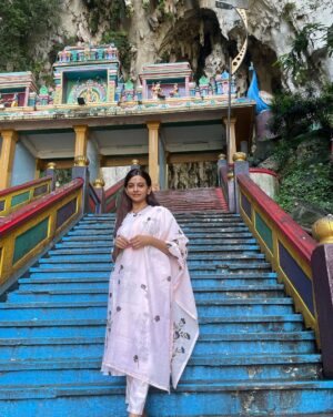 Divya Ganesh Instagram - 🙏

#divyaganesh