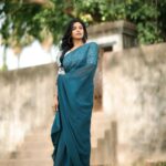 Divya Ganesh Instagram - @divya_ganesh_official . . . . . . . . . . . #dhanushphotography #divyaganesh #chennai #chennaiphotography #reelsinstagram #tamilreel #vijaytelevision #vijaystars #vijaytv #wedding #ecr #canonindia #traditional #india #dhanush #nayanthara #yaradineemohini #redsaree #saree Chennai, India