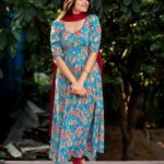 Divya Vadthya Instagram - Bungamoothi pettukuney laaa chethaventi? 👗 @srinisdesignerstudio 📸 @studios19_lsp