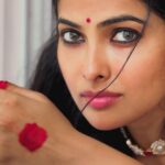 Divya Vadthya Instagram - Nee choopule… naa oopiri ❤️ #divi #divivadthya #divinunchi