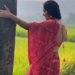 Divya Vadthya Instagram - Bangaari bomma dorikenammo.. ee vaadalonaa ❤️ 👗 @growithculture