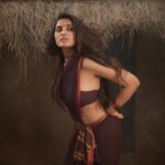 Divya Vadthya Instagram - Konchem konchem korrukku tinavayya ❤️🫣 📸: @screamstudiosbyharsha what a work harsha ❤️ 👗 styling : @bymahi_ ❤️❤️❤️ #divi #divivadthya #divininchi