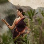 Divya Vadthya Instagram - Konchem konchem korrukku tinavayya ❤️🫣 📸: @screamstudiosbyharsha what a work harsha ❤️ 👗 styling : @bymahi_ ❤️❤️❤️ #divi #divivadthya #divininchi