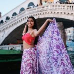 Divya Vadthya Instagram - Tholisaari mimmalni chusindi modalu … kadilaayi madilona ennenoo kadhalu❤️ Tq beautiful for capturing me @vicky_photo.it ❤️ Love my dress 👗 @srinisdesignerstudio 🥰