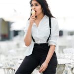 Divya Vadthya Instagram - Black and white 🖤 Concept- @bymahi_ Designed/styling: @bymahi_ bymahi_ Ast by: @preethi_potlapally Photography: @abhijitram_photo Makeup - @kaala_spot_makeovers Hair - @alp_makeovers #divi #divivadthya