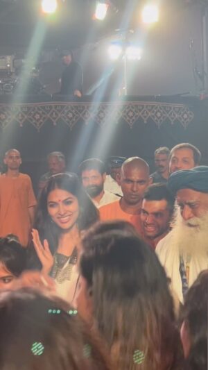 Divya Vadthya Instagram - Mahashivaratri nights 
With @sadhguru and #adiyogi 
@isha.foundation