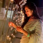 Divya Vadthya Instagram - Diyas 🪔 @isha.foundation #mahashivaratri 👗 @radheshyam_designer_studio ❤️ Jewellery @elite_the_jewellery
