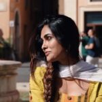 Divya Vadthya Instagram - Tolakari vayasula minuguru sogasulaa❤️ Chukaalu andaka dikkuna daagina nenele aa maina🫣❤️ తొలకరి వయసుల మినుగురు సొగసులాదే మైనా…. చుక్కలు అందక దిక్కున దాగిన నేనేలే ఆ మైనా❤️🫣 👗 @sassycreationsbythanmayee ❤️👗 📸 @babintseva_ 😍