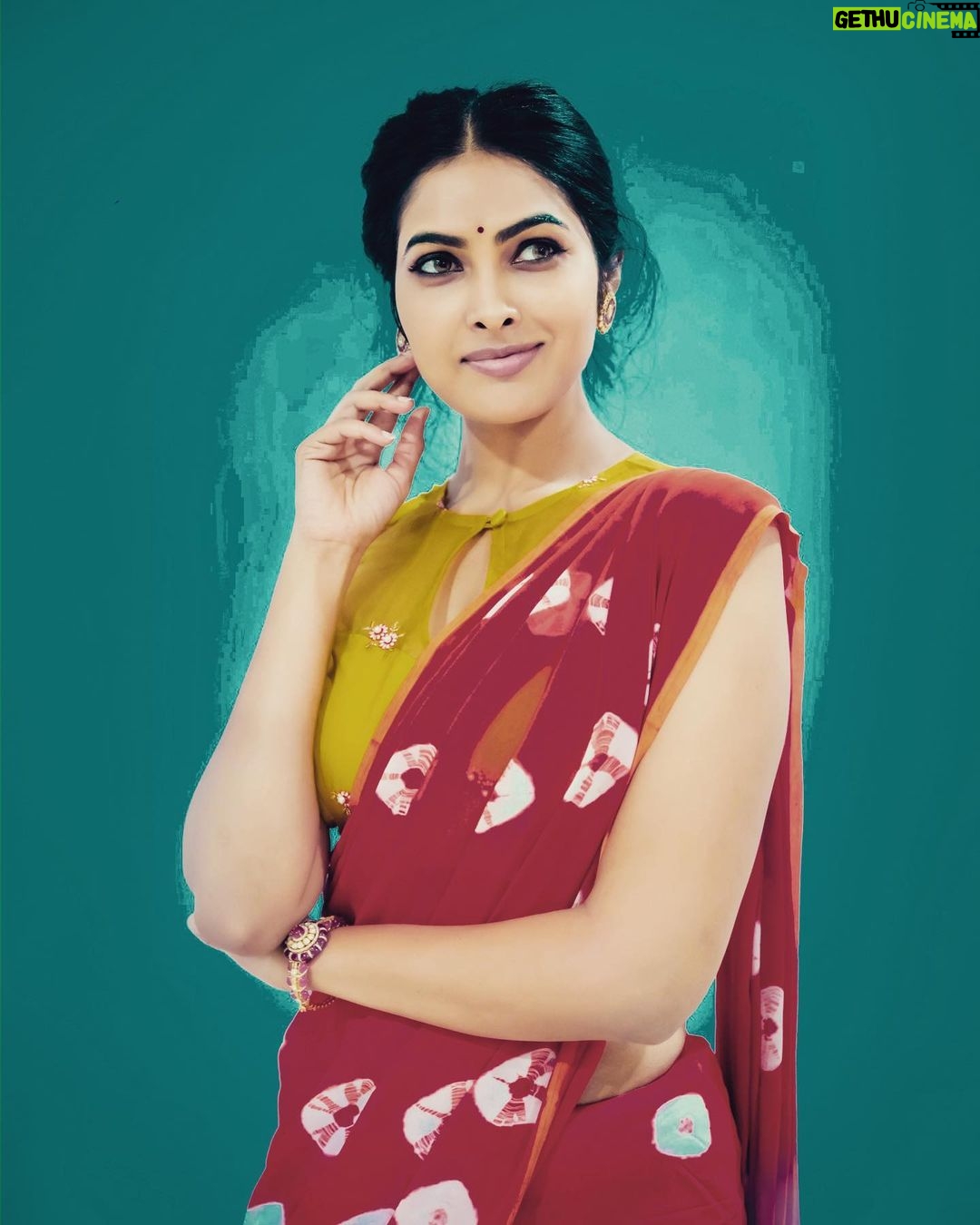 Divya Vadthya Instagram - ❤️ nee dhyaasalooo , neeku istamaiinaaa e paata tho paatu neeku nenu Ankitham ❤️🫣
