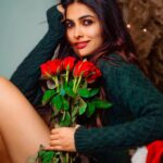 Divya Vadthya Instagram - Merry Christmas 🎅 Theme by @_fayaz_frank Captured @rollingcaptures #divi #divivadthya #divinunchi #bhuvidaka #christmas
