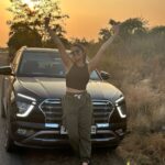 Divya Vadthya Instagram - Emoo marii! 😉 #divi #divivadthya #divinunchi #sunset #nature #love #naturephotography