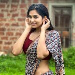 Divya Vadthya Instagram - నువ్వు వచ్చి వెళ్ళిపోతావు నువ్వు వదిలేసిన పాదముద్రల్లా నేను మిగిలిపోతాను ❤️ Styled by 👗 @aayeshaa.mariam