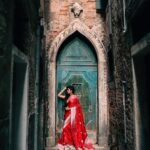 Divya Vadthya Instagram - “Venice” you are a beauty! Had the best food , loved eating the gelato , my morning coffees and the night wines … beautiful streets and bridges , great walks in this traditional saree … wow such an amazing vacation Tq beautiful for capturing me @vicky_photo.it ❤️ Love my red saree @srikrishnasilk 🥰