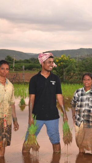 Drone Prathap Instagram - With Farmers From Bellary district, Karnataka 🌾

#bellary #paddy #droneprathap #dronarkaerospace #karnataka #farmerlife #farmer #rice #ballari #kalyanakarnataka #mandya #krushi