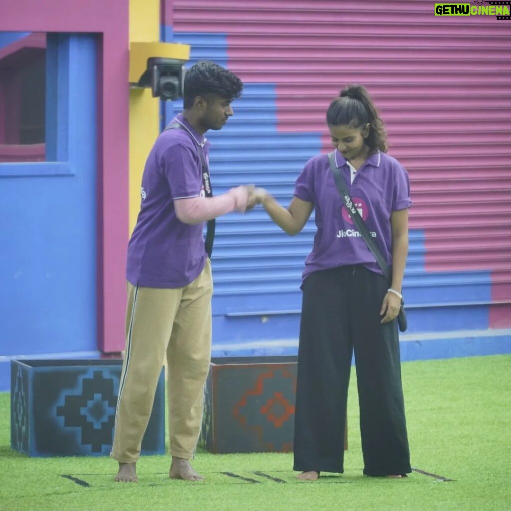 Drone Prathap Instagram - Fun game in big boss Must watch friends. Today something special Watch Big Boss Kannada Season 10. 24 Hrs Live On Jio Cenima @colorskannadaofficial Official fan page @droneprathap_fansclub #colourskannada #colourskannadaofficial #bbk10 #bigboss10kannada #droneprathap #dronarkaerospace #droneprathap_fc