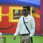 Drone Prathap Instagram - ನಿಮ್ಮ‌ ಡ್ರೋನ್ ಪ್ರತಾಪ್ BIG BOSS ಮನೆಯೊಳಗೆ ಗಣಿತ‌ ಮೇಷ್ಟ್ರು ಆಗಿ ENTRY .. 😊😊😊 Official fan page @droneprathap_official_fanpage #colourskannada #colourskannadaofficial #bbk10 #bigboss10kannada #droneprathap #dronarkaerospace #droneprathap_fc