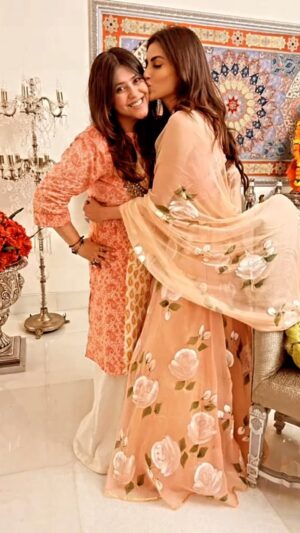 Ekta Kapoor Instagram - Happiest birthday to my darling Mouni ! Will always wish you joy on your bday because you are my sarvashresth Naagin … my special one !!! Lots of love Mouni ….. you are the OG mani !!!! 💎 @imouniroy