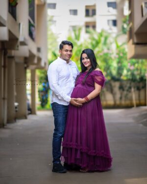 Elli Padhi Instagram - The single life was fun, married life is nice, but now comes the best adventure, becoming mom and dad🥰🥰 Can’t wait to meet our new Addition ❤️ Kindly keep ur love & blessings on 🥰🧿🙏🏻 Thank u @chiks_creatives @designer_jeet_official