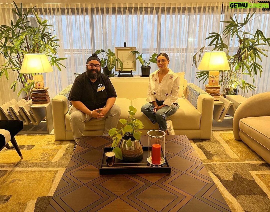 Gauri Khan Instagram - Enjoy your newly designed bachelor pad @bindraamritpal… thanks for the high tea ☕️🤩