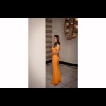 Gauri Khan Instagram - Playing music helps me relax @ Photoshoot’s .. my favorite color and song … #gaurikhandesigns #interiordesign #beachhousedesign 2023 Gauri Khan Designs