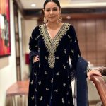 Gauri Khan Instagram - Always handy to have a photographer friend around… Thank u @avigowariker!!! Festive mood Outfit @sureenachowdhri Styled @bottomlinemedia 📸 @avigowariker