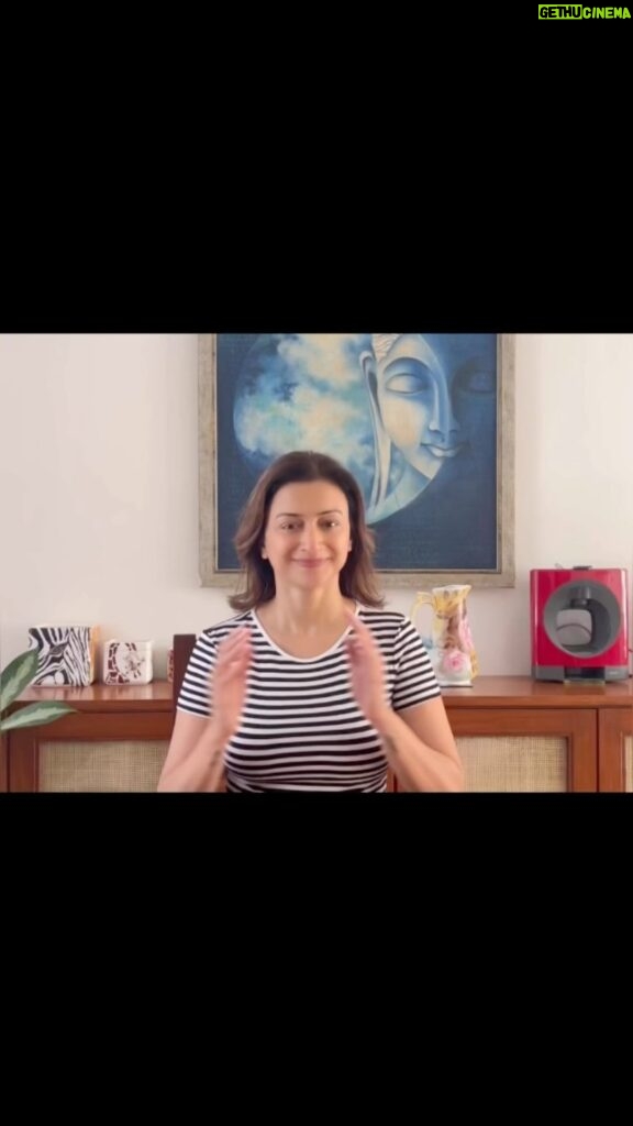 Gauri Pradhan Tejwani Instagram - Repeat this exercise to the count of 10! This is very good for people with cervical issues and it’s absolutely fine to do this even if you have vertigo! #OorjaByGauri #faceyoga #pranayam #meditation #antenatalyoga #mentalhealth #holistichealth