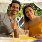 Gauri Pradhan Tejwani Instagram - Day 2 : Date 2 ..when she is here ..it’s peanuts for her to book a table .. 🤗🤗🤗.. #hitentejwani #gpradhan #friday #datenight #love #gratitude #whisperingwillowszirakpur #weekend Whispering Willows, Zirakpur.
