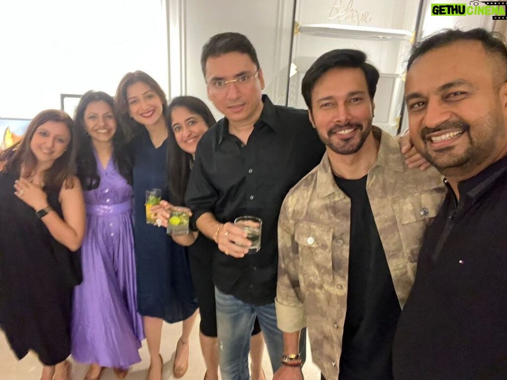Gauri Pradhan Tejwani Instagram - You guys are family!congratulations jital and niket on your beautiful home!love you guys!!🤗❤️