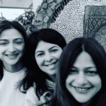 Gauri Pradhan Tejwani Instagram - “24 hours in Delhi. 25 years of friendship.” 📍 📍 📍 @mayoorikango @arshiyakapadia @aditya_dhillon13 #friendshipgoals #bffgoals #bffs #delhi #friendship #friends #sisterhood #laughter GURGAON
