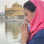 Gauri Pradhan Tejwani Instagram - Satnam Shri Waheguru 🙏 …#goldentemple #amritsar