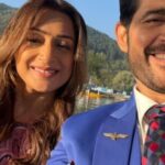 Gauri Pradhan Tejwani Instagram - Friday afternoon …❤️❤️❤️ #hitentejwani #gpradhan #friday #love #gratitude #goodvibes Dal Lake Srinagar Kashmir