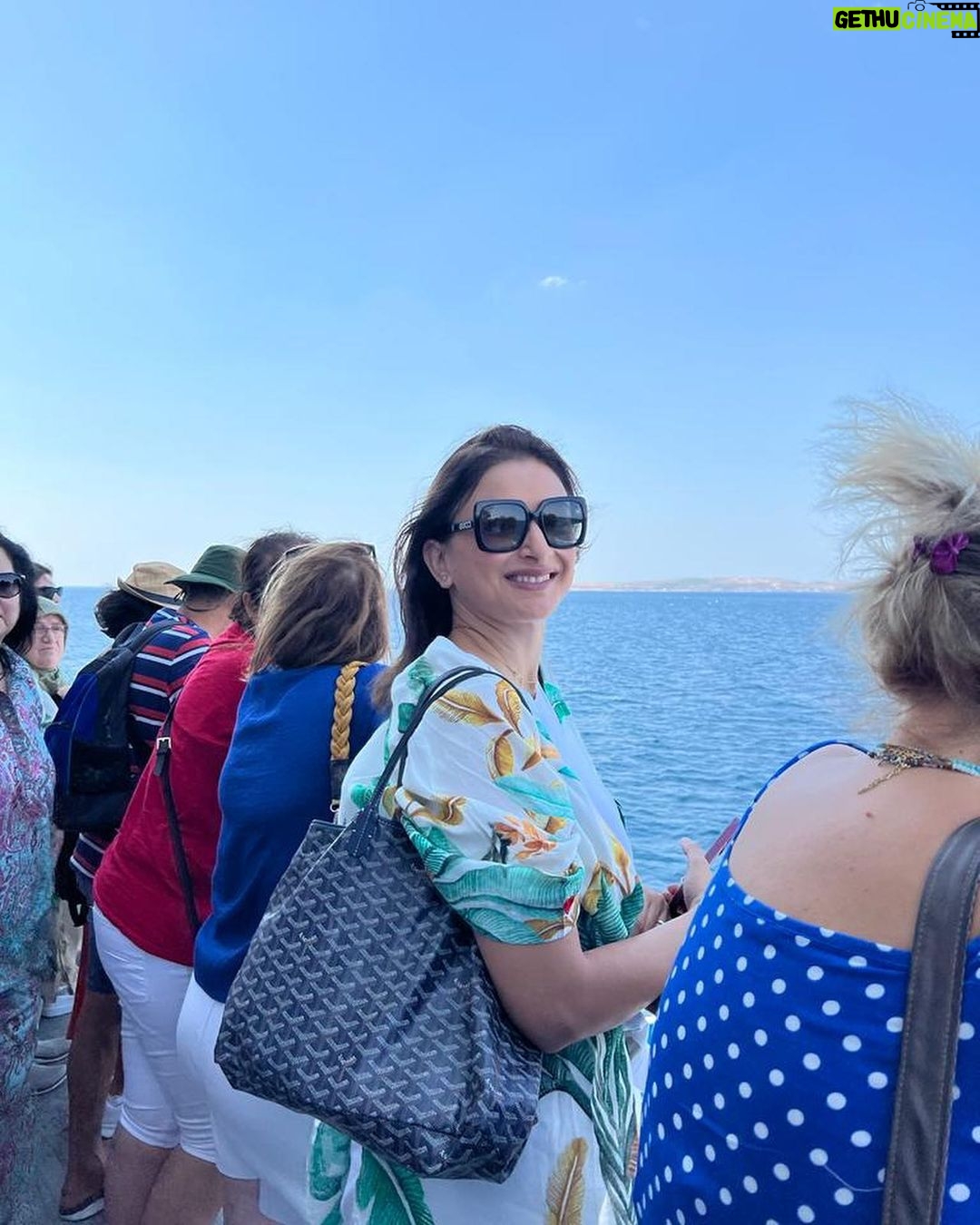 Gauri Pradhan Tejwani Instagram The fish face..easy and effective