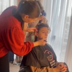 Gauri Pradhan Tejwani Instagram - Working with the best!!! @lattapathakmuah @v.aleknemakeup