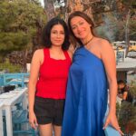 Gauri Pradhan Tejwani Instagram - An unforgettable experience!!!!🙏 #Geyikli #coloursonfire #porcelainpainting #obsession #workshop Geyikli Sahil