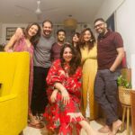 Gauri Pradhan Tejwani Instagram - ❤️❤️❤️ Missed you @nishamalkani #friendslikefamily #friendsforever