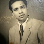 Gautami Deshpande Instagram - प्रिय आजोबा पत्रास कारण कि , आज तुमच्या आयुष्याच्या तिसऱ्या अंकाचा पडदा पडला ! आज माझ्या आजोबांची , आईच्या मामाचा बाबांची , आज्जीच्या प्रेमळ नवऱ्याची, उत्तम भावाची, आदर्श मुलाची अशा सगळया भूमिका असलेलं तुमच तीन अंकी नाटक इथेच संपलं ..... पण आजोबा काय सांगू तुम्हाला ....इतक्या कमाल वठवल्यात तुम्ही सगळ्या भूमिका ! प्रत्येक भूमिकेच वेगळेपण जपलं तुम्ही ... कथानक पण काय सुंदर आणि नाट्यमय होतं हो नाटकाचं .... सुरूवात झाली ती स्वतःचे वडील जाण्यापासून .... नंतर आईचा पुनर्विवाह ....नवीन कुटुंबामध्ये प्रवेश .... नवीन भावांचं सक्ख्यानपेक्षा जास्त प्रेम ....तुमच्यासारख्या handsome नायकाला साजेल अशा सुंदर नायिकेचा आयुष्यात प्रवेश .....नायकाचं नाटकाविषयाचं प्रेम ....लग्न ..... दोन गोड़ मुलांचा जन्म .... सारंच कथानक एखाद्या फिल्म ला लाजवेल असा .... तुमचे एक एक प्रवेश पण काय लाजवाब आजोबा ... "एखाद्याचं नशीब" म्हणत एक सुंदर नायिका आयुष्यात अली ...नकळत पणे मनाचे धागे जुळत गेले . मग " याला जीवन ऐसे नाव" म्हणत तुम्ही पुढे गेलात ... "अशी पाखरे येति" म्हणत संसार सुरु झाला .... "नाटककराच्या शोधात तुम्ही सहा पात्र" फिरत गेलात ....पुढे "शेहेनशाह" बनून तुम्ही "नटसम्राट" असल्याचा दाखवून दिलंत .... दुःखांकडे पाठ फिरवत हसतमुखानं "तो मी नव्हेच " म्हणत राहीलात .... असे आयुष्याचे खरे खुरे "किमयागार " ठरलात ..... "चाणक्य " बुद्धीने सतत आरोग्यक्षेत्राला योगदान देत आलात .... तीन अंक कुठे कसे संपले कळलंच नाही ..... प्रेक्षक प्रत्येक नाटकातून काही ना काही घेऊन जातो ... यातून काय बरोबर घेऊन जाऊ अन काय नको असा वाटतंय .... त्यामुळे हे नाटकच आता सोबत ठेवणारोत आयुष्यभर .... तुम्ही आता मात्र शांत व्हा ....दमला असाल तुम्ही .... आता खऱ्या अर्थानी पडदा पडला आहे ...नाटक संपल्यानंतर तो तुमच्यातला नट आता शांत आणि समाधानी आहे .... तुमच्यातला हा 'नट " आम्ही आमच्यात आयुष्यभर जागा ठेवू .... अन तुमच्या 10% तरी चांगुलपणा आणि सकारात्मकता आमच्यात यावी अशी प्रार्थना करू .... तुमच्याच एका प्रवेशातल हे वाक्य ....झालेत बहू ,असतील बहू , होतील बहू ,पण या सम हा ....!! रंगदेवतेला वंदन करून हा तीन अंकी प्रवेशाचा पडदा पडला असं जाहीर करते....अन त्या नटसम्राटास पुन्हा एकदा वंदन करते .... तुमची नात आणि तुमची फॅन गौतमी . #missing #atpeace #love #prayer