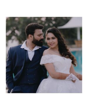 Gautami Deshpande Instagram - Your heart is full of gratitude and joy when you are surrounded by all your loved ones watching you perform first dance with your partner…
#SwaG #love #lafdi #firstdance #ballroom #wedding #sangeet 

Photography- @clickography 
Styling by @style_by_apurva 
Makeup - @sujatakadam_ 
Hair- @phuge_sonali 
Swanand’s wardrobe- @nakshethnic 
Location @wildernesthilltopresort