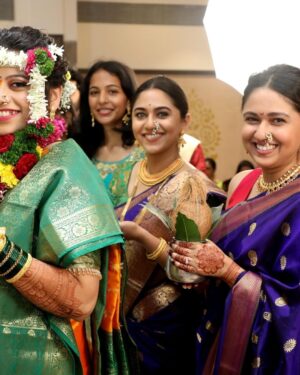 Gautami Deshpande Instagram - Being Bridesmaid …. Actually Noooo….being करवली 

#traditional #love #bridesmaids #saree #wedding #moment