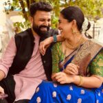 Gautami Deshpande Instagram - Final photo dump from Kartiki’s wedding! @swapnilrao11 @gautamideshpandeofficial @swanandtendulkar #wedding #weddingday #photodump #family #happyface Pc - @swanandtendulkar @nishantpvt3 @nishantdeshpande11