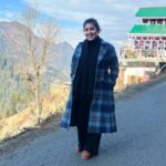 Geetika Mehandru Instagram – Pahadon mei ❤️💫

#himalya #soja #jibhi #potd #winter #christmas