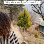 Geetika Mehandru Instagram – My New Year’s Resolution💫✅

✅Embrace the solitude, let your vibe speak louder than words. 🌌💫 Waiting for the moment when your true worth is recognized. 

#solitudevibe #selflove #valueyourself Rashol Top