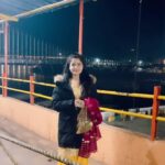 Gehana Vasisth Instagram - Ham omkareshwar me hai #jaibholenath #jaiomkareshwar Omkareshwar Temple Jyotirlinga