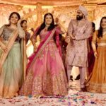 Gopika Anil Instagram - What jhumka ? What jhumka ? What jhumka ? @padmasoorya @__keerthana_anil__ @shafna.nizam . #whatjhumka