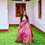 Gopika Anil Instagram – The Smile which I’m wearing today has a ‘Meaning’…

I’m just gonna Smile Big! 😊
. 
Thankyou sooo much @jazaashdesignstudio for making me look so beautiful 🥰 with this pink lehenga woven with so much of love ♥️
Mua – @nizanmakeovers 
Jewels- @pureallure.in 
Pc- @mouseartcochin 
  @picstory_josecharles 
.
#pinklehenga #wovenwithlove #chanderi #engagementday #pictureoftheday #jazaashdesignstudio #jazaashdesigns #nizanmakeover #mouseartcochin #picstory