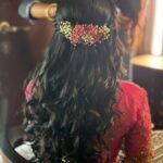Gopika Anil Instagram – Engagement Hairstyle done for this cutie @gops_gopikaanil 
.
.
.
#engagement #engagementring #engagementmakeup #engagementphotos #makeupartist #makeuplook #gopikaengagement #nizanmakeovers